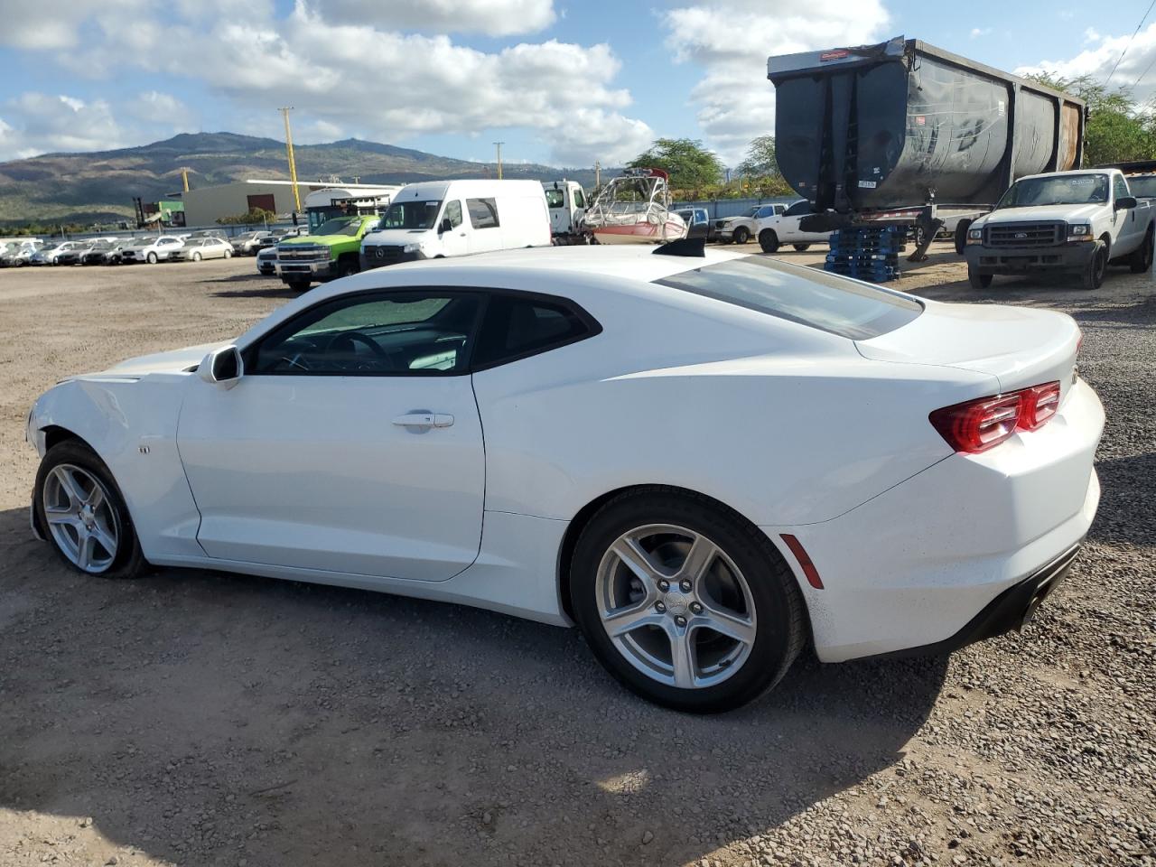 Chevrolet Camaro Ls Image 3