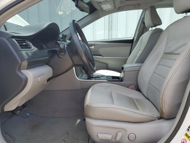 Toyota Camry Hybrid Image 2