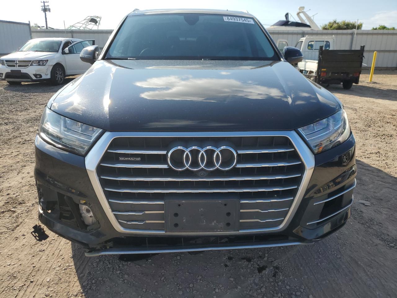 Audi Q7 Premium Plus Image 12