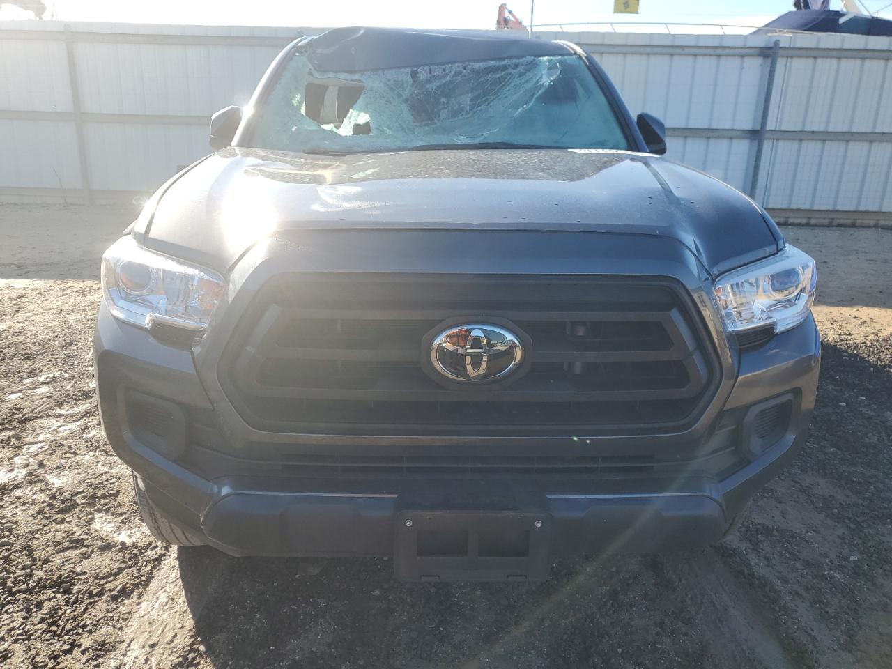 Toyota Tacoma Access Cab Image 7