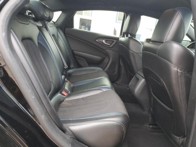 Chrysler 200 S Image 9