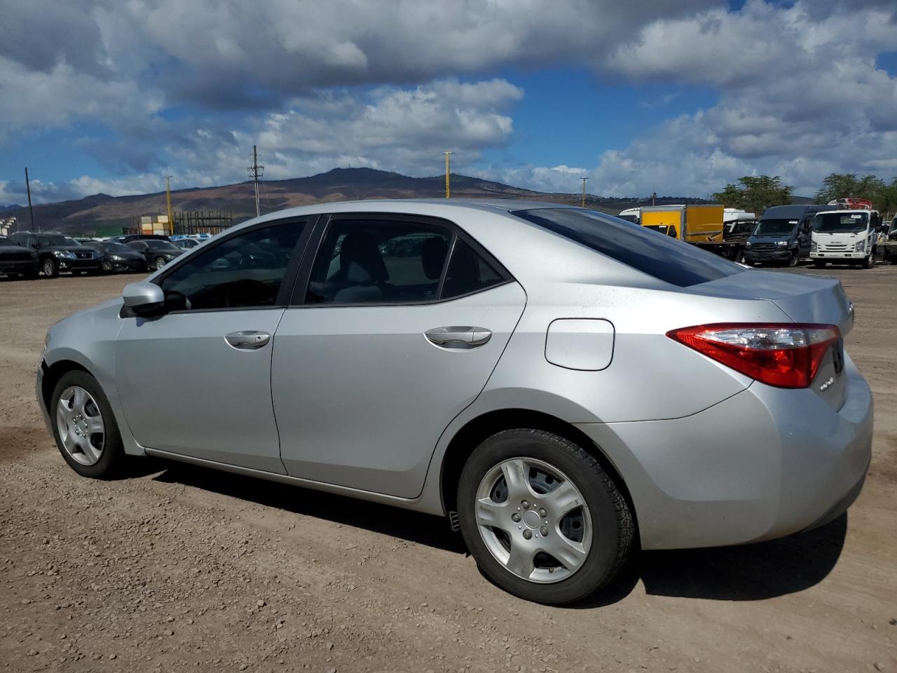 Toyota Corolla L Image 8