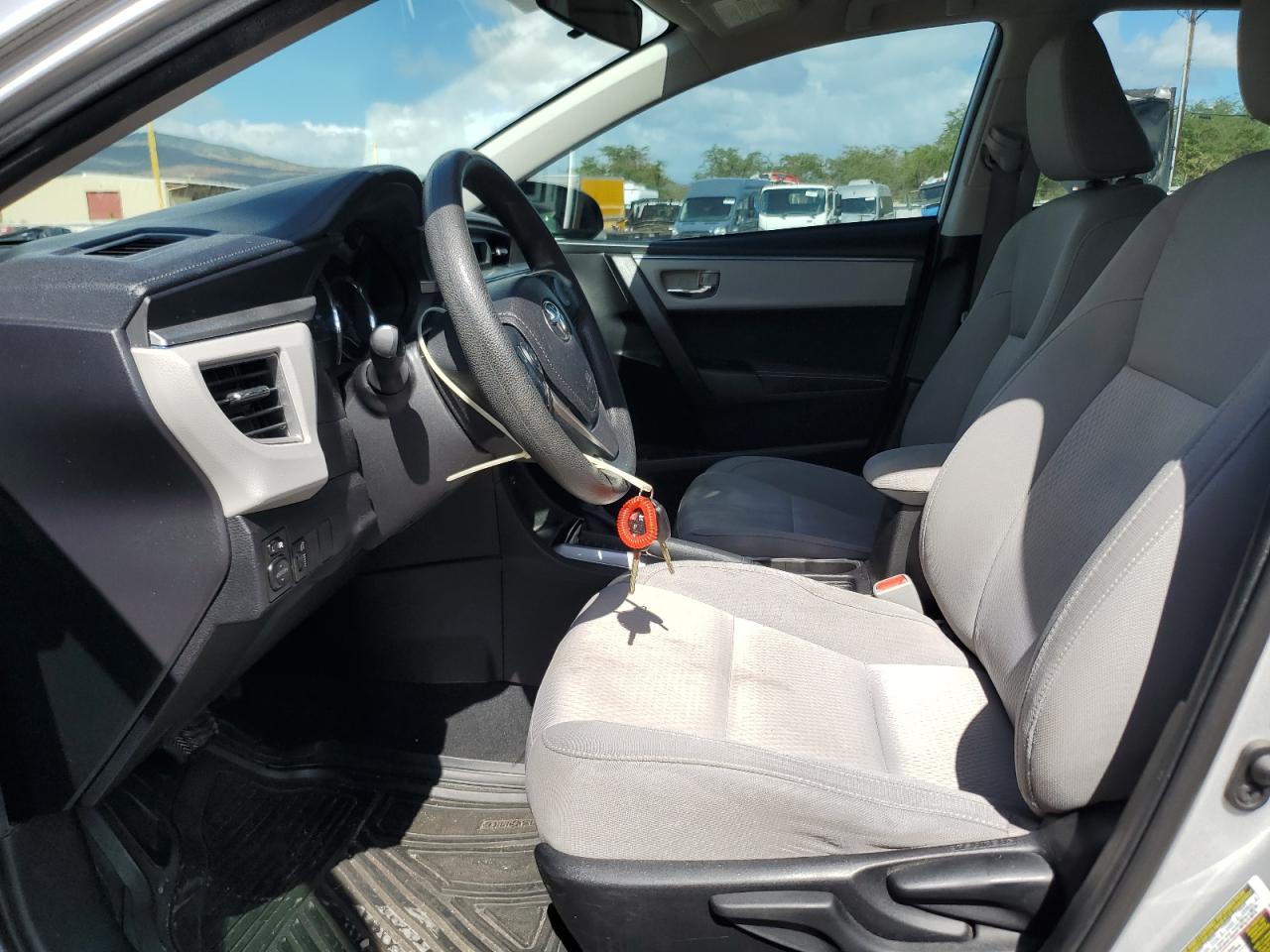 Toyota Corolla L Image 7