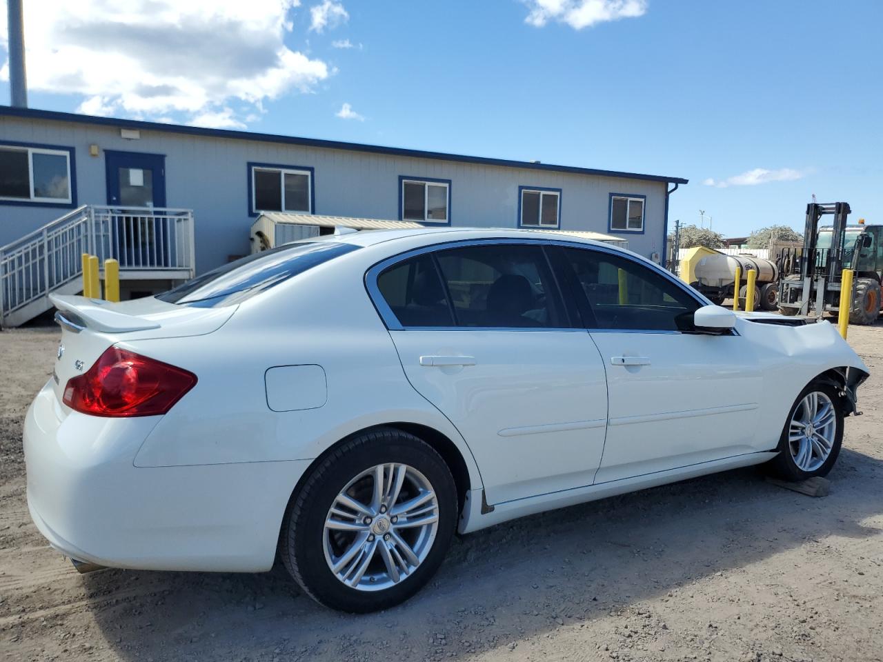 INFINITI G25 Base Image 4