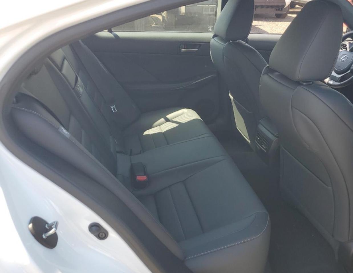 Lexus Is 350 F Sport Design Image 9