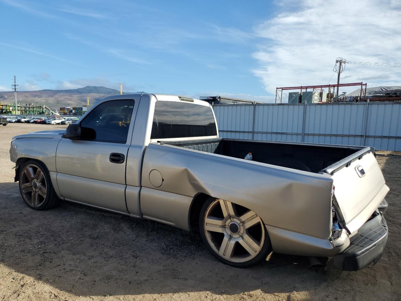 Chevrolet Silverado C1500 Image 8