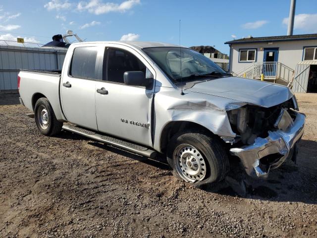Nissan Titan Xe Image 2