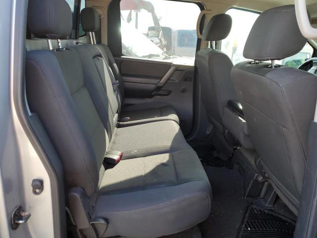 Nissan Titan Xe Image 10