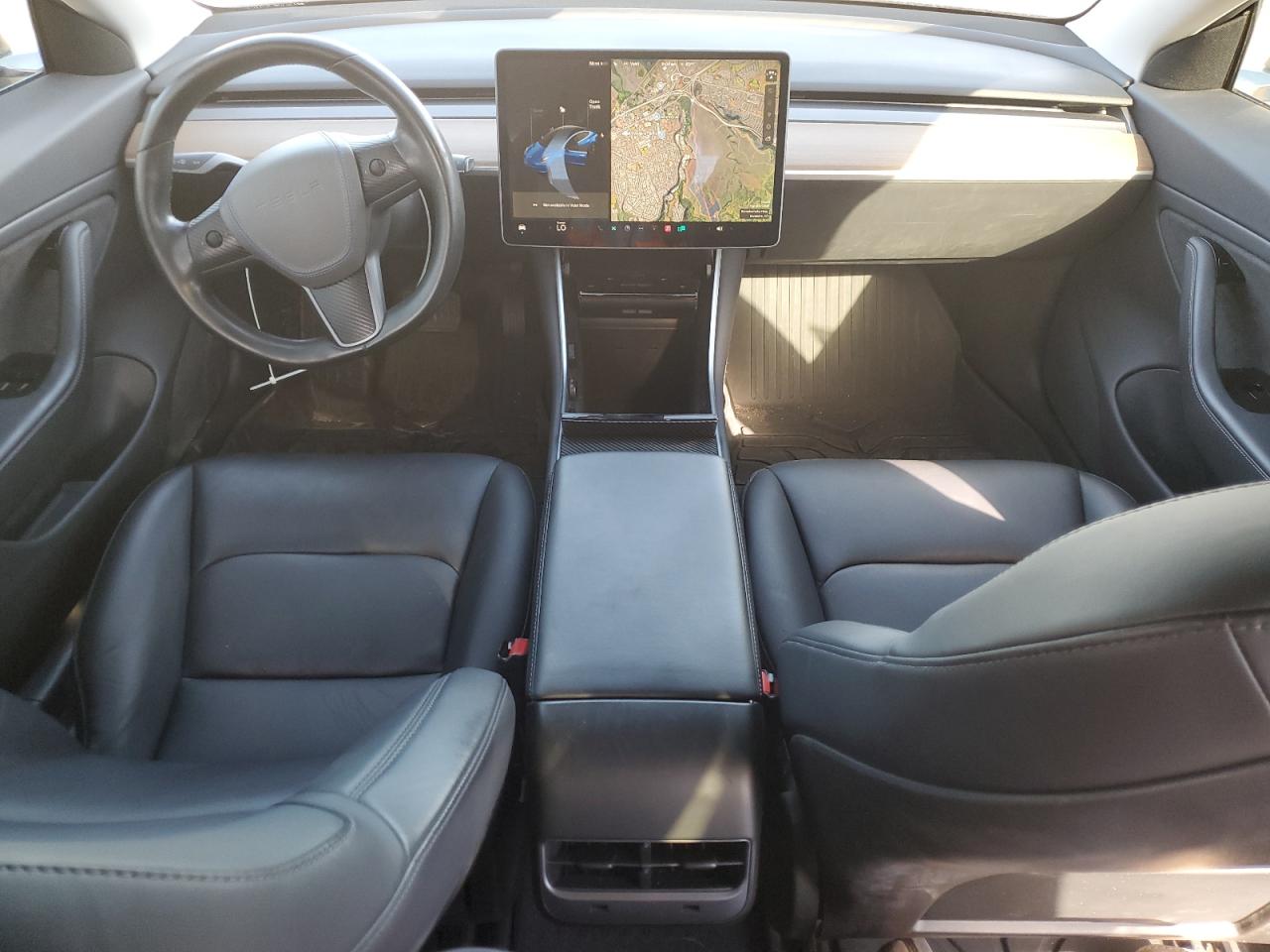 Tesla Model 3 Image 11