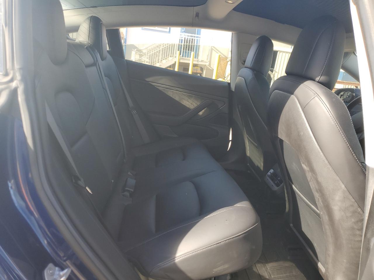 Tesla Model 3 Image 5