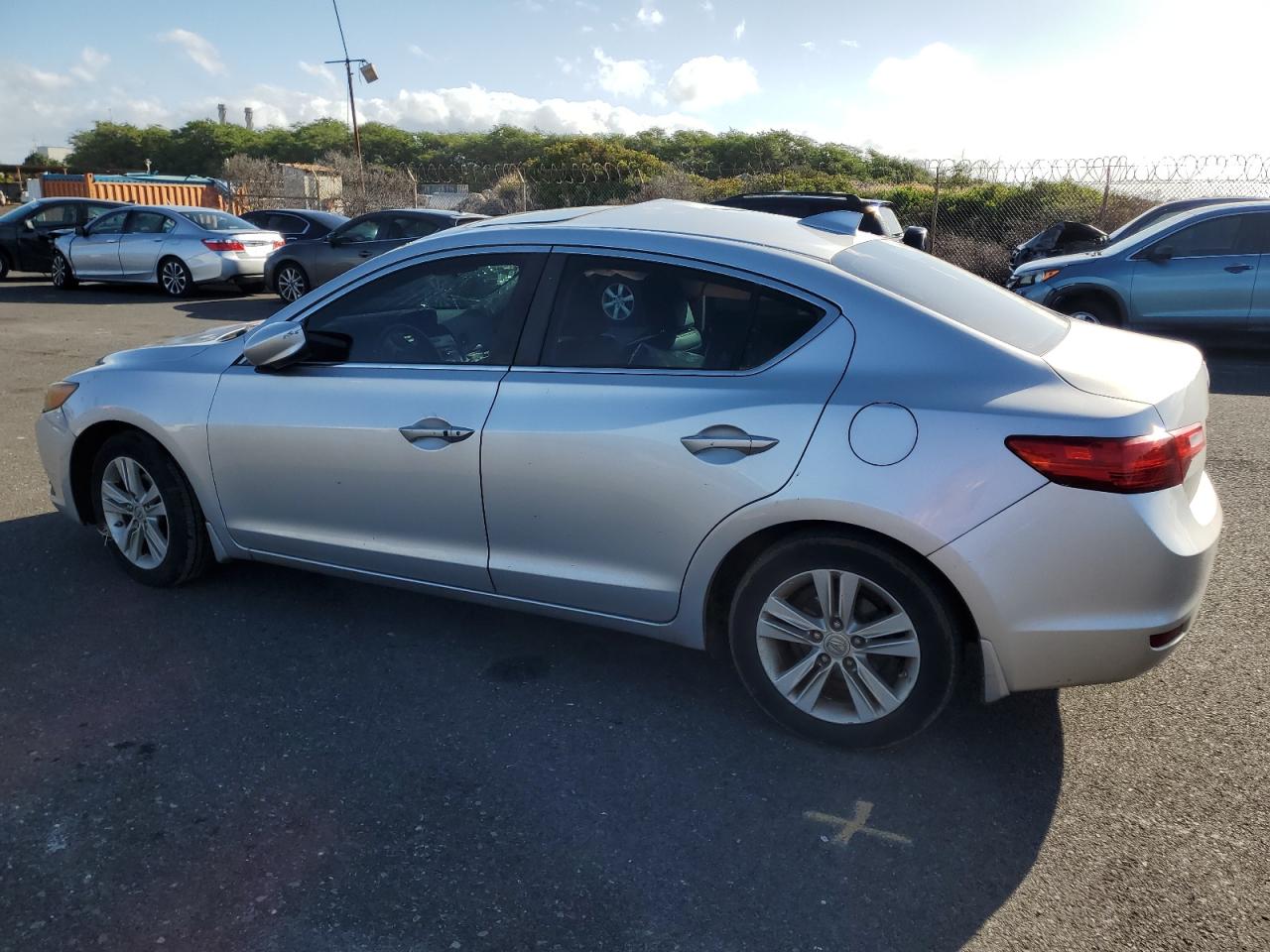 Acura ILX 20 Image 2