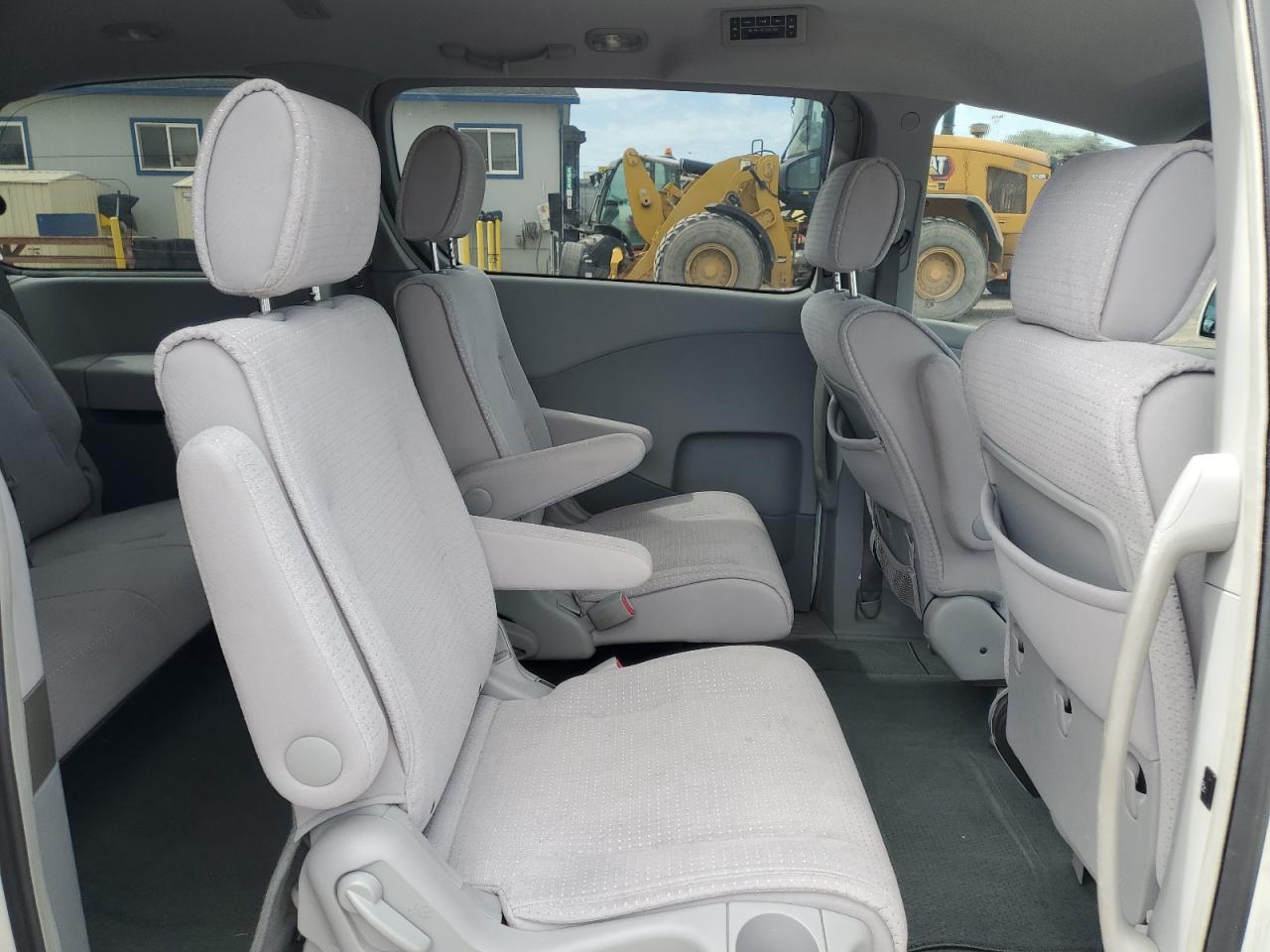 Nissan Quest S Image 10