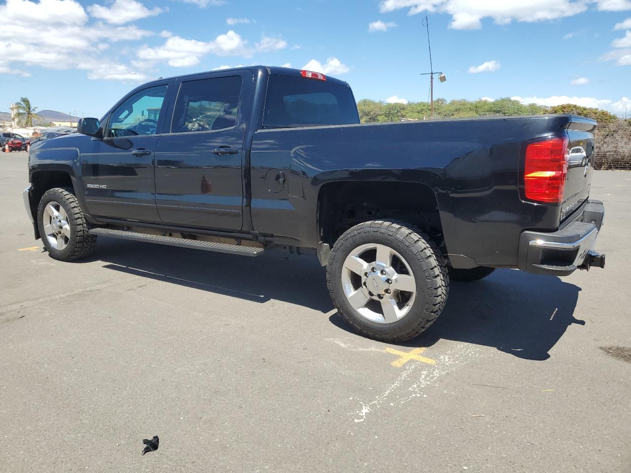 Chevrolet Silverado C2500 Heavy Duty Lt Image 2