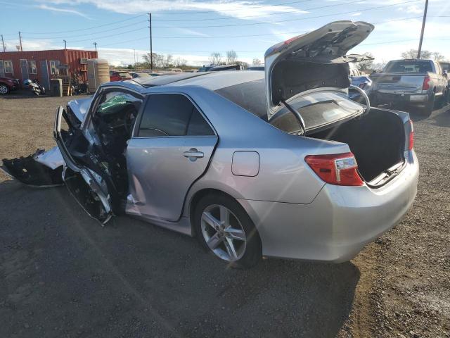 Toyota Camry L Image 2