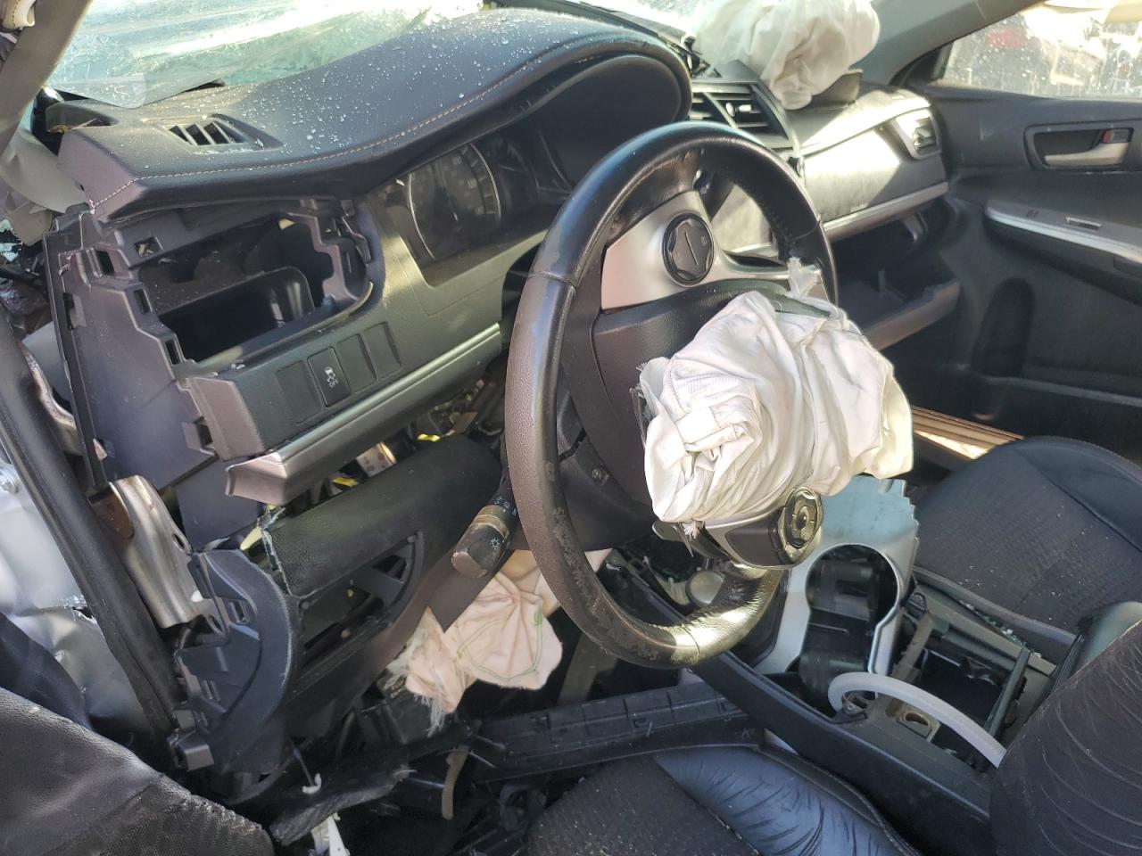 Toyota Camry L Image 5