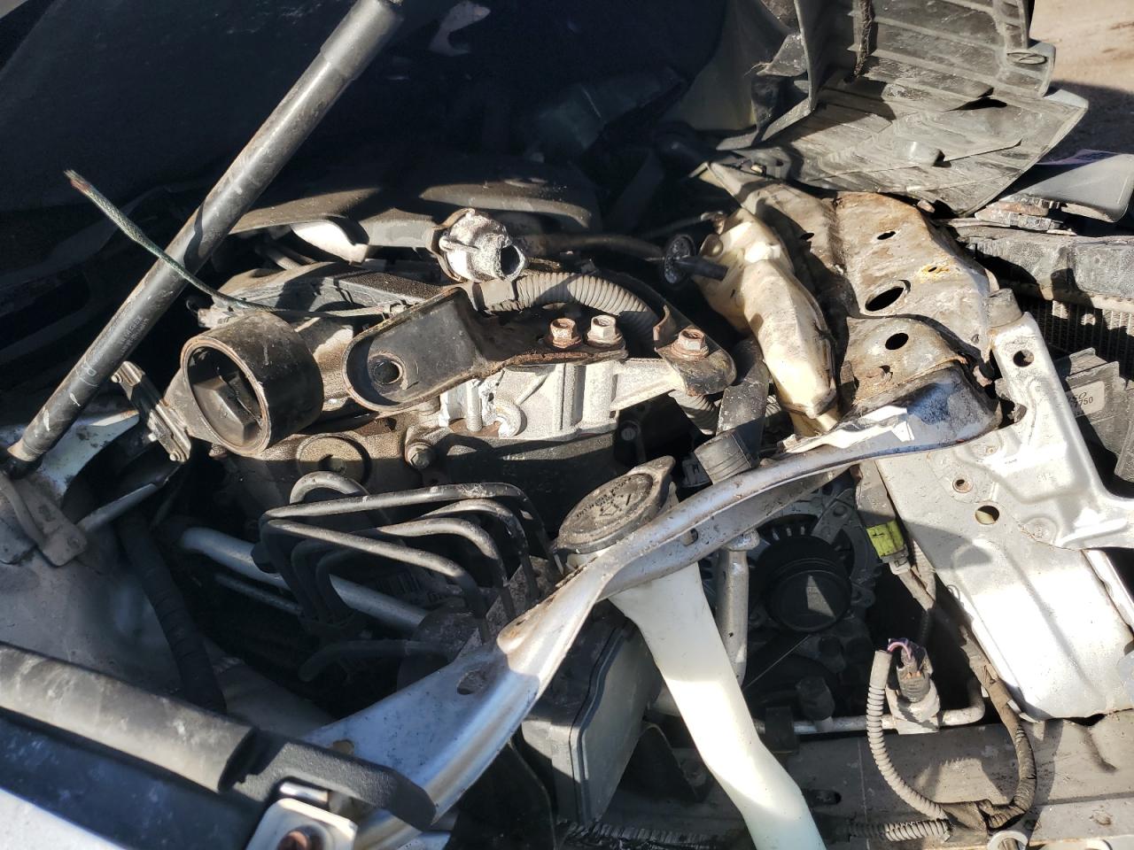 Toyota Camry L Image 7