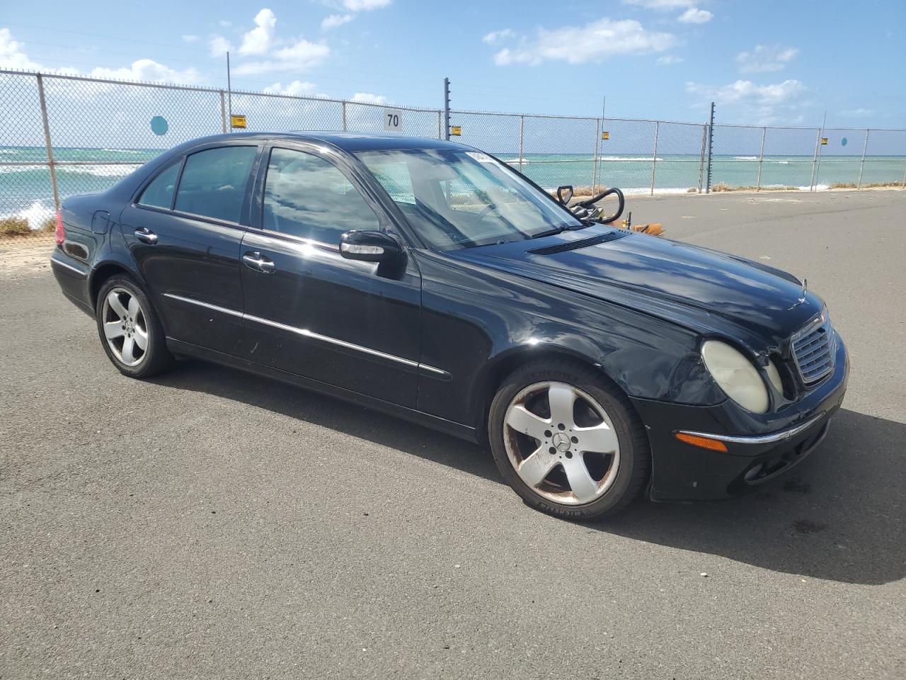 Mercedes-Benz E-Class 350 4matic Image 12