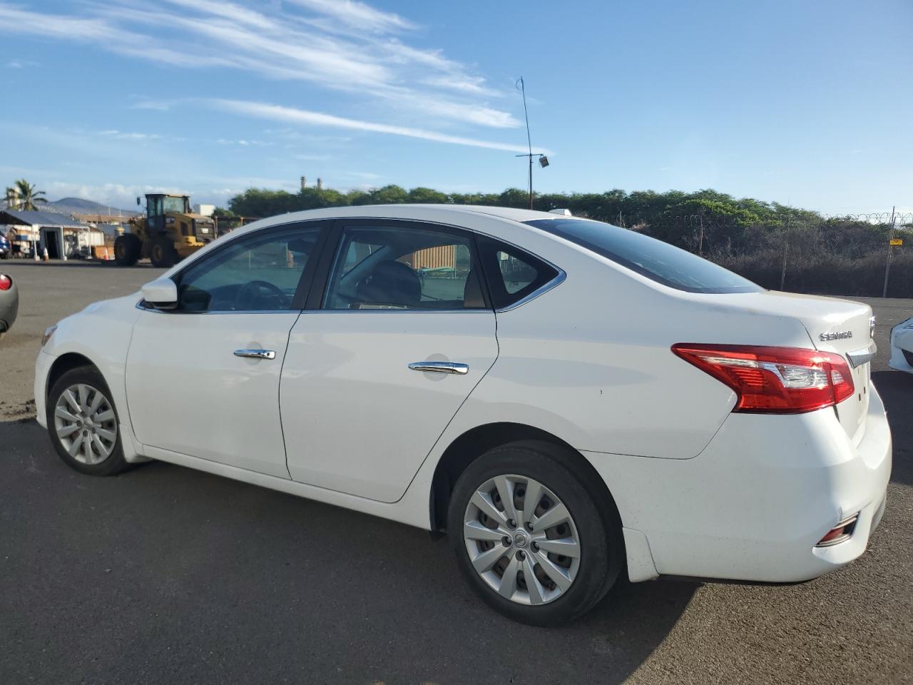 Nissan Sentra S Image 7