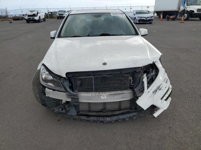 Mercedes-Benz C-Class 250 Image 12