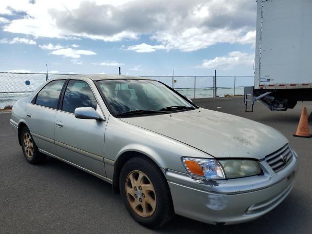 Toyota Camry Ce Image 2