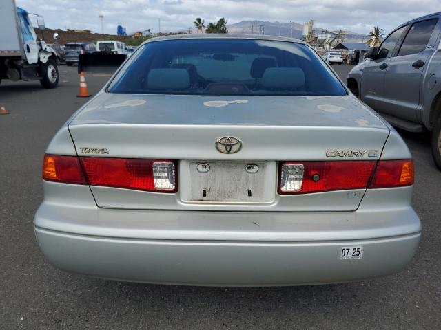 Toyota Camry Ce Image 5