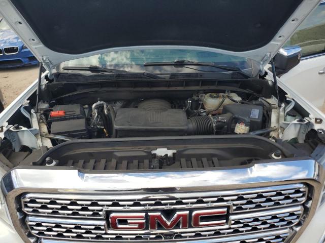 GMC Sierra C1500 Denali Image 9