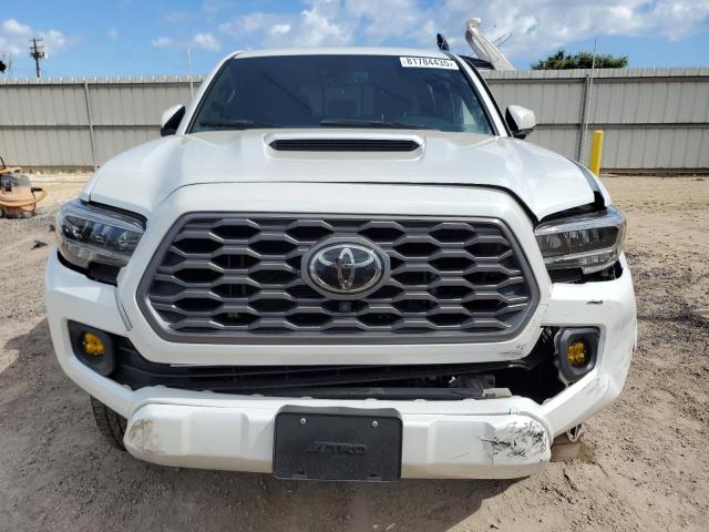 Toyota Tacoma Double Cab Image 5