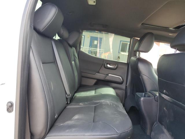 Toyota Tacoma Double Cab Image 7