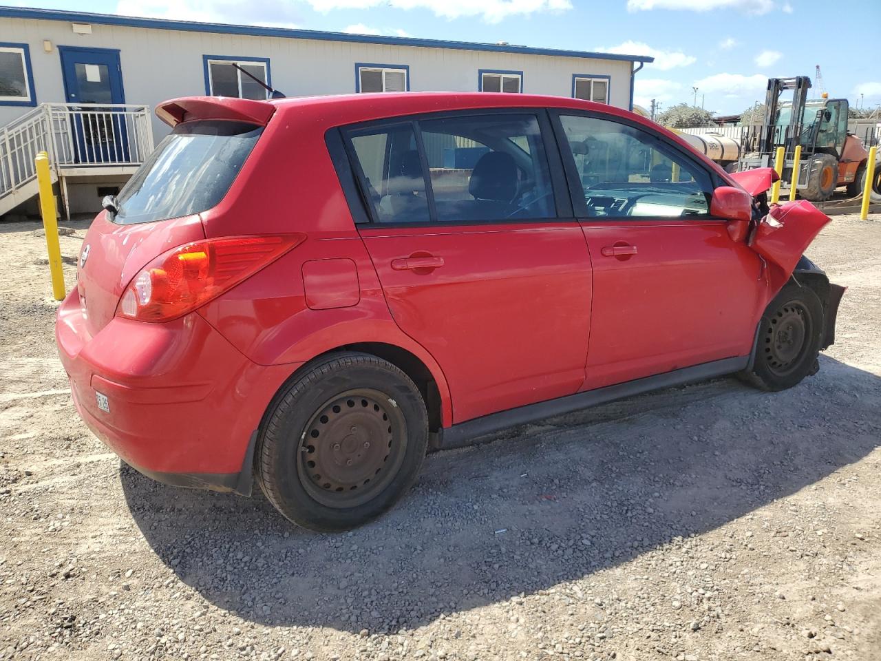 Nissan Versa S Image 11