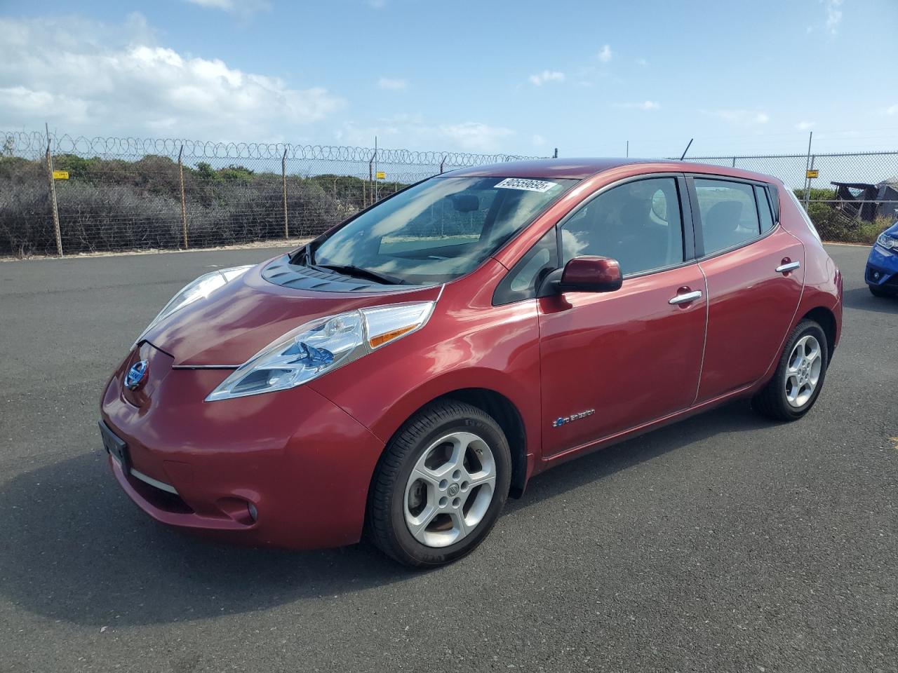 Nissan LEAF S Image 1