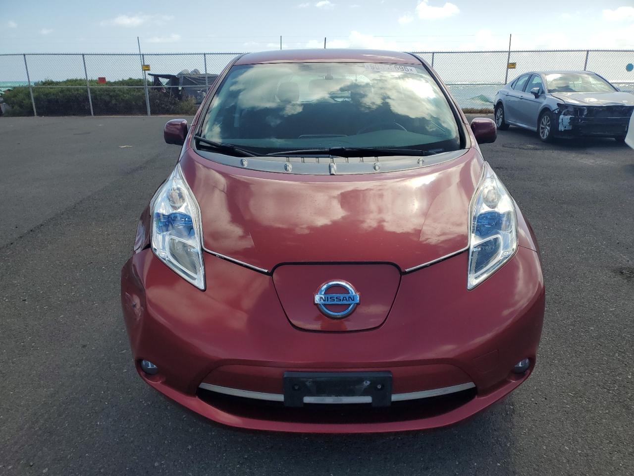 Nissan LEAF S Image 6