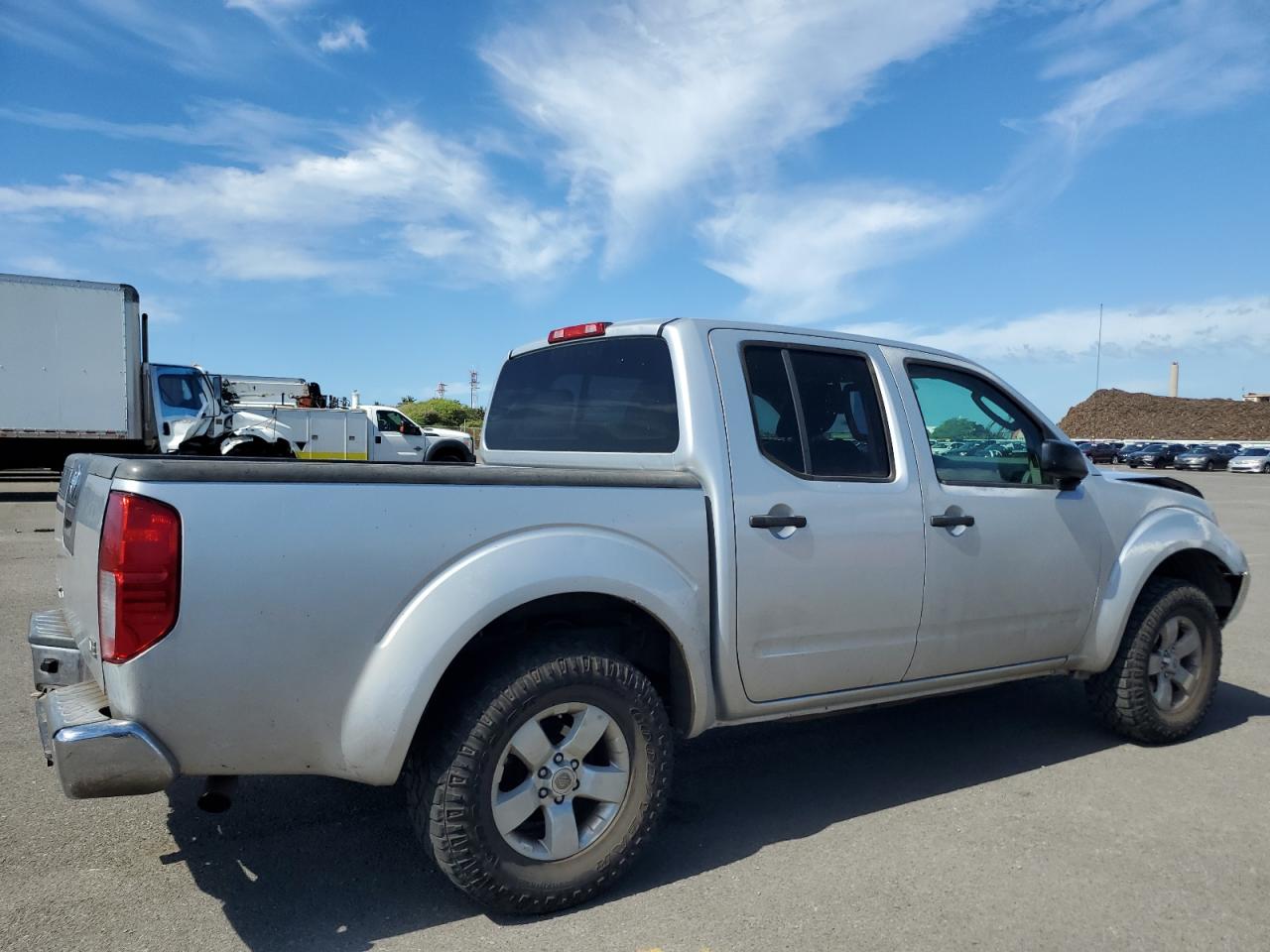 Nissan Frontier Crew Cab Se Image 2