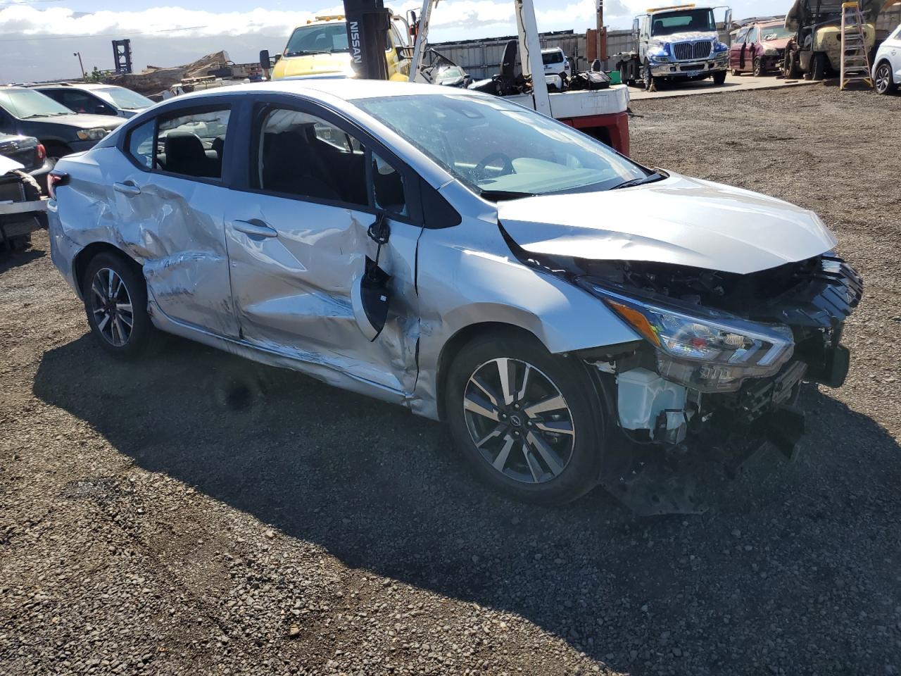 Nissan Versa Sv Image 4