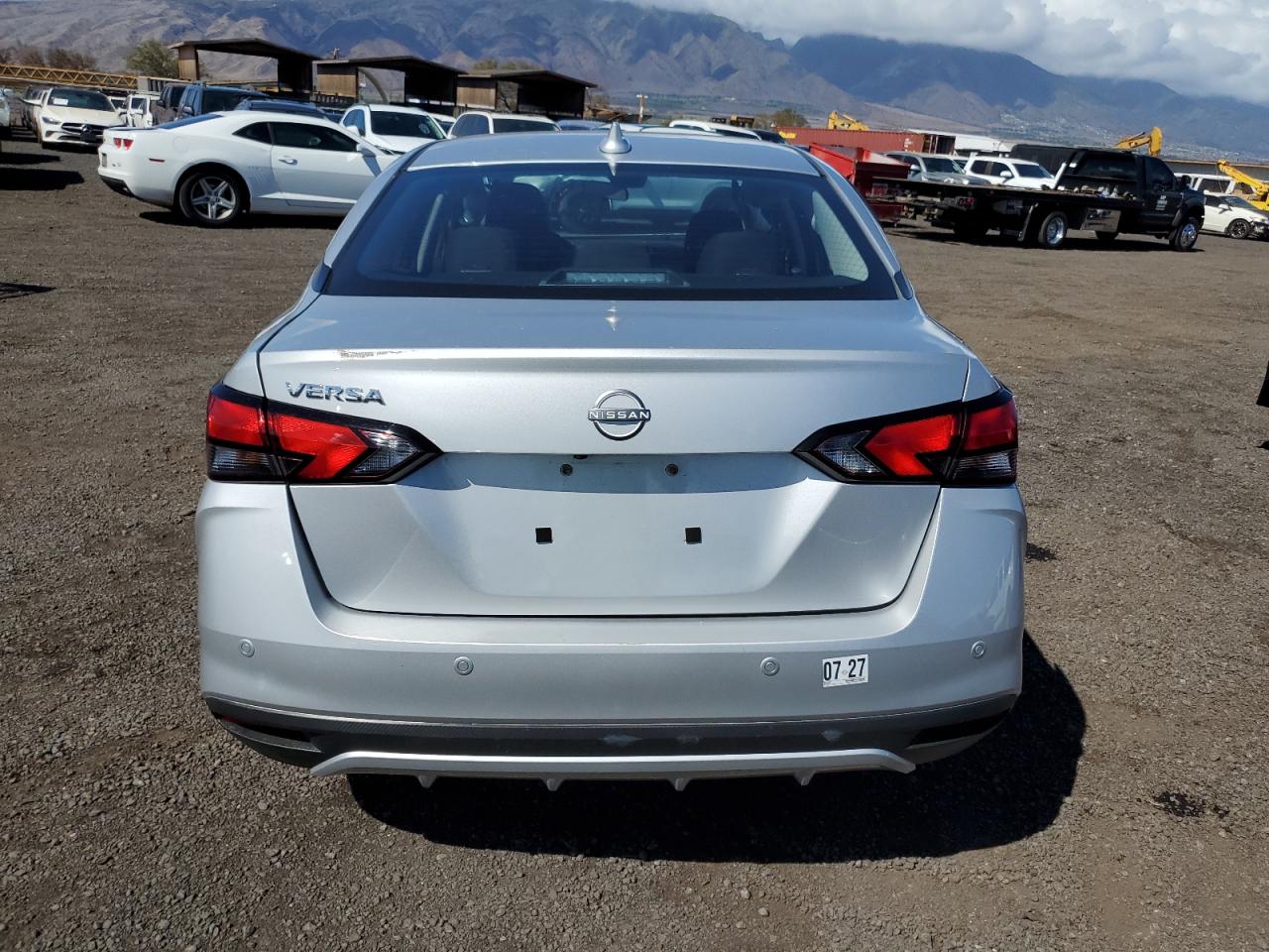 Nissan Versa Sv Image 3