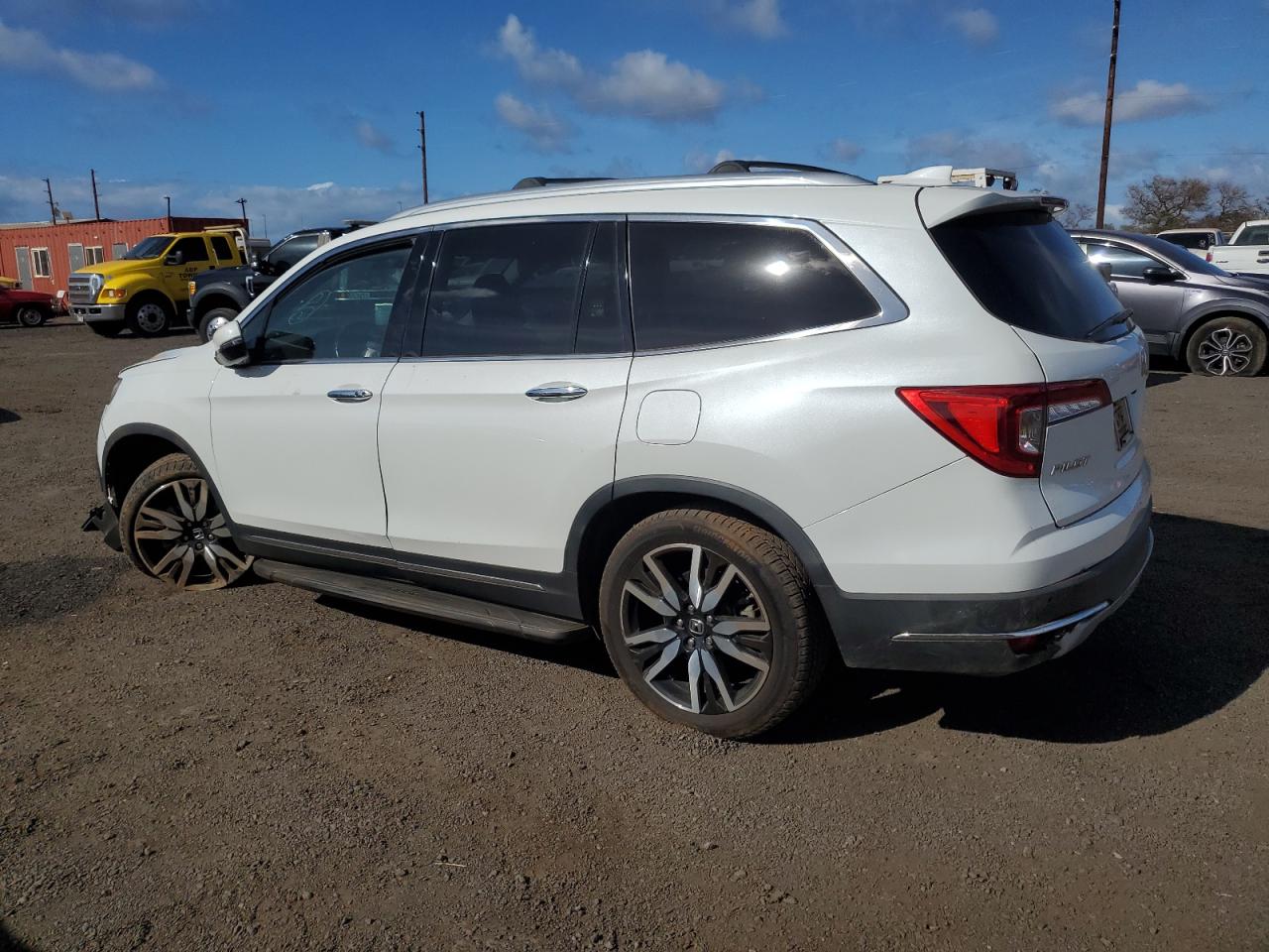 Honda Pilot Touring Image 3