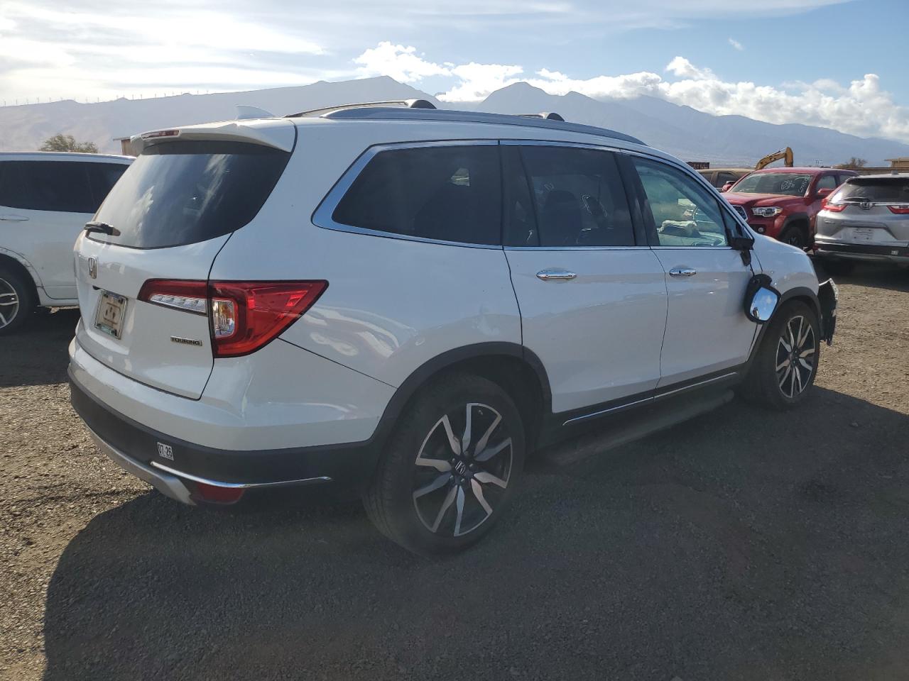 Honda Pilot Touring Image 2