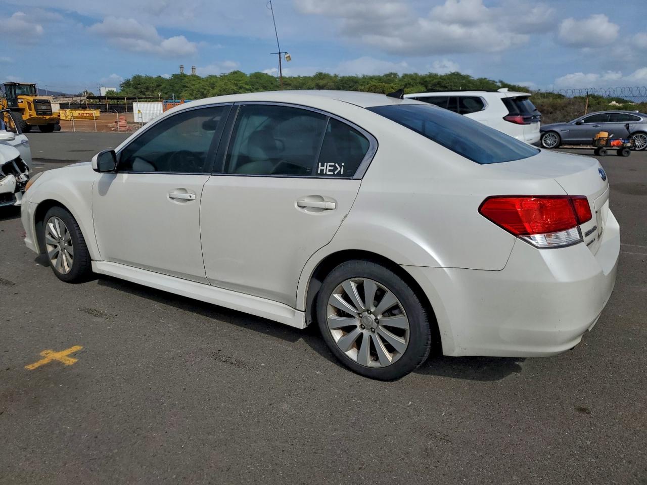 Subaru Legacy 2.5i Limited Image 2