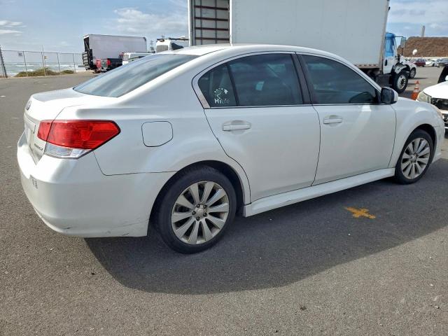 Subaru Legacy 2.5i Limited Image 3