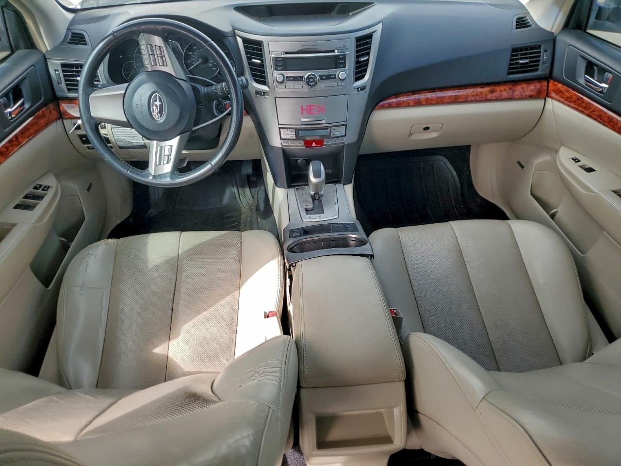 Subaru Legacy 2.5i Limited Image 5