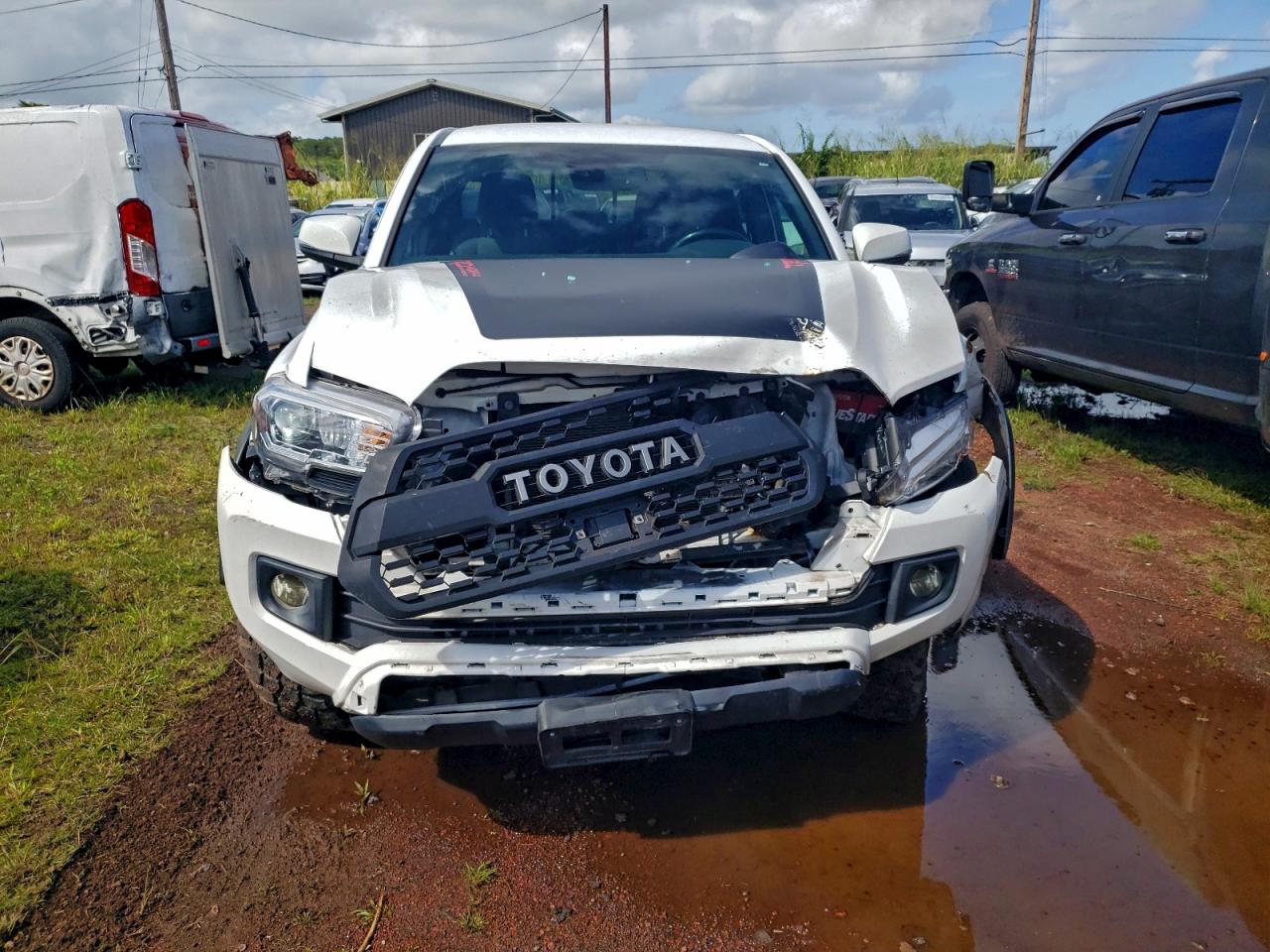 Toyota Tacoma Double Cab Image 10
