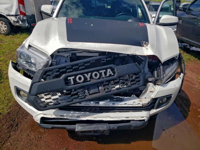 Toyota Tacoma Double Cab Image 7