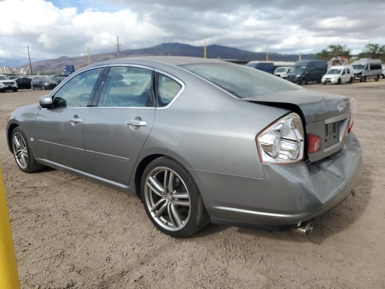 INFINITI M45 Base Image 3