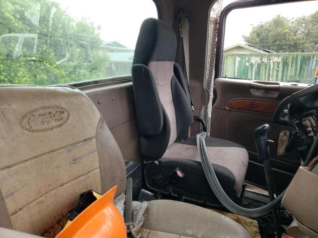 Peterbilt 388 Image 9