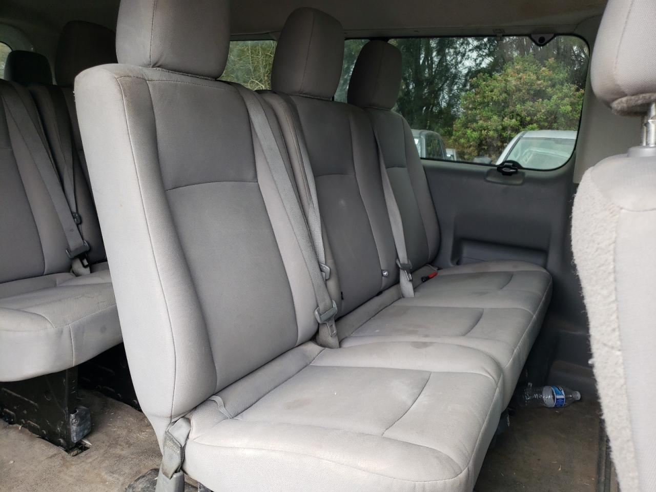 Nissan Nv 3500 S Image 9