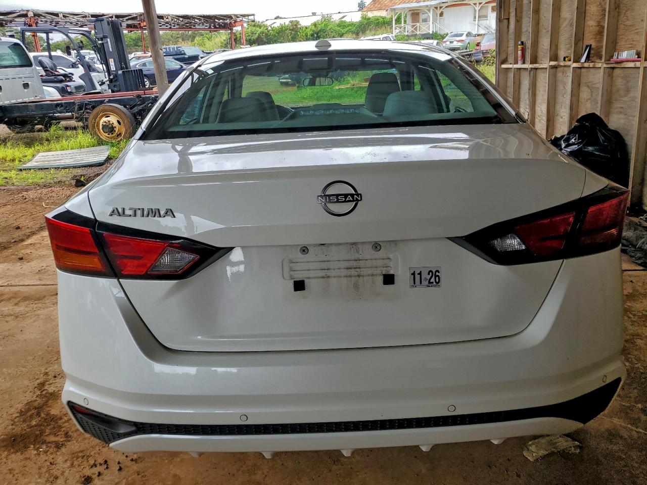 Nissan Altima Sv Image 11