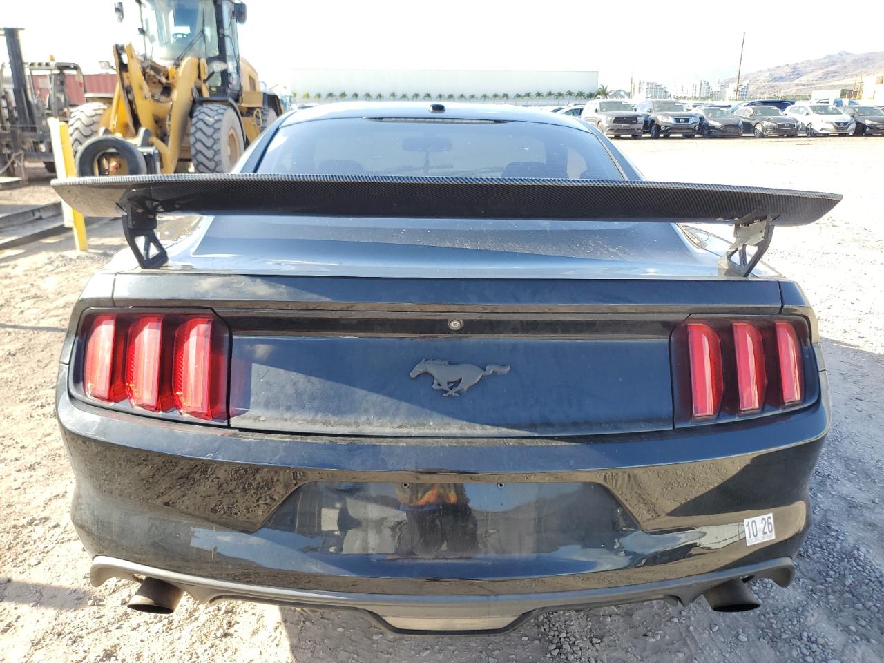 Ford Mustang Image 2