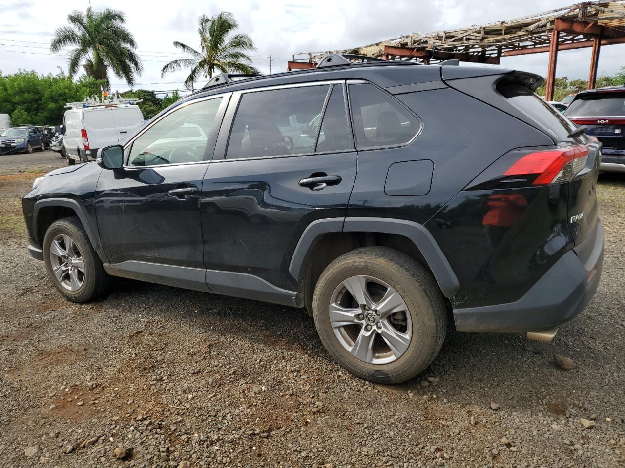 Toyota RAV4 Xle Image 12