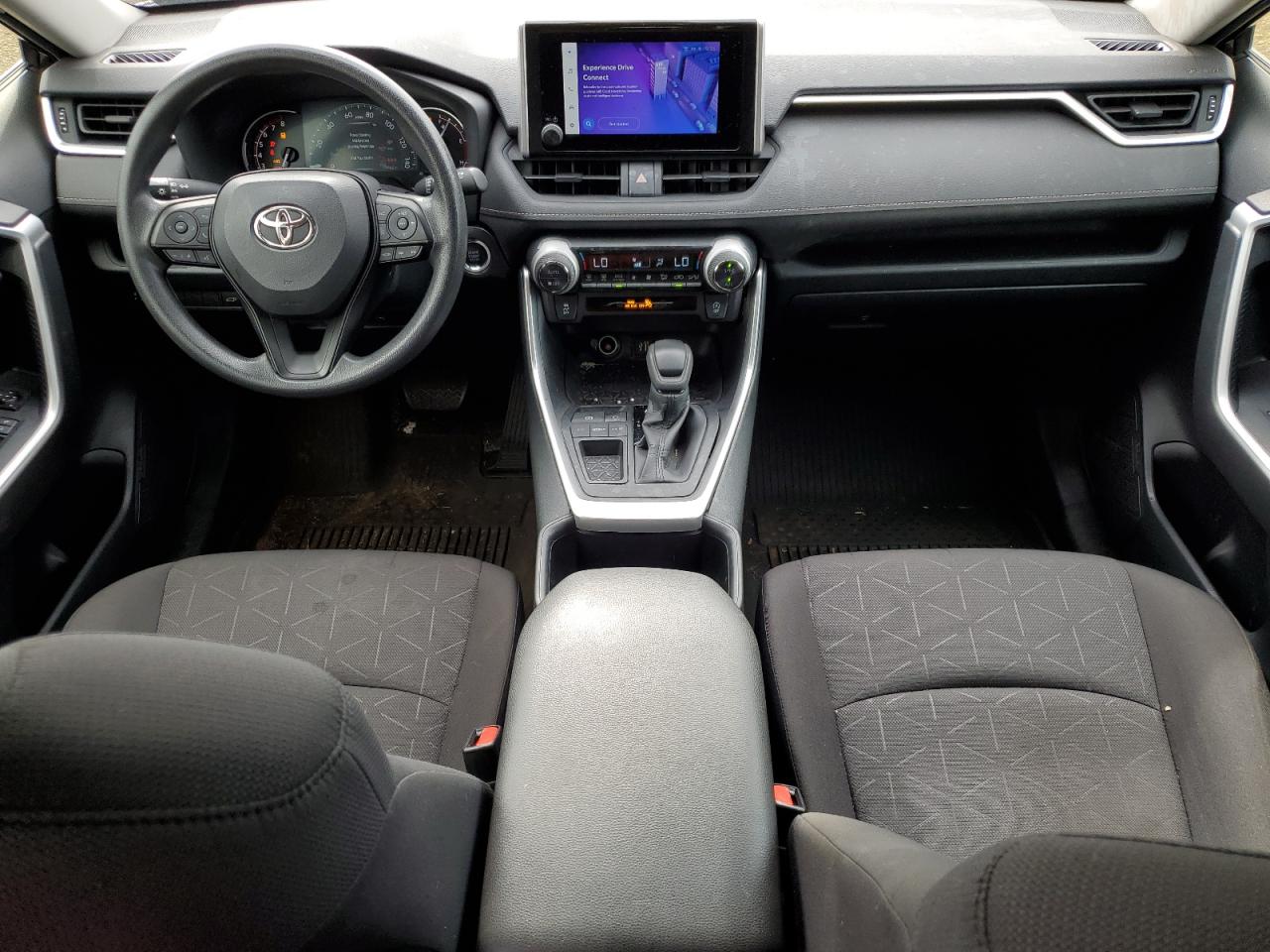 Toyota RAV4 Xle Image 13