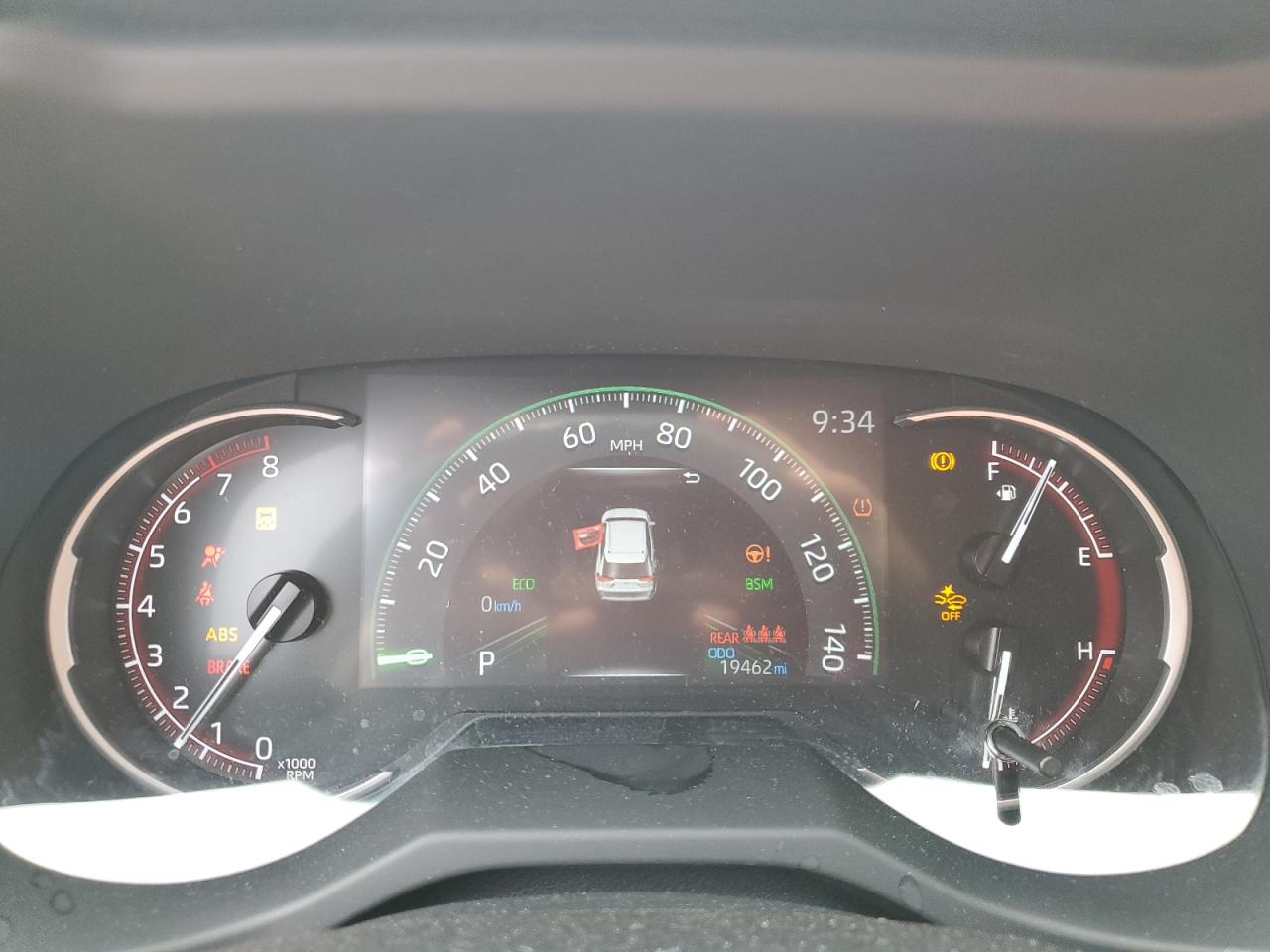 Toyota RAV4 Xle Image 3