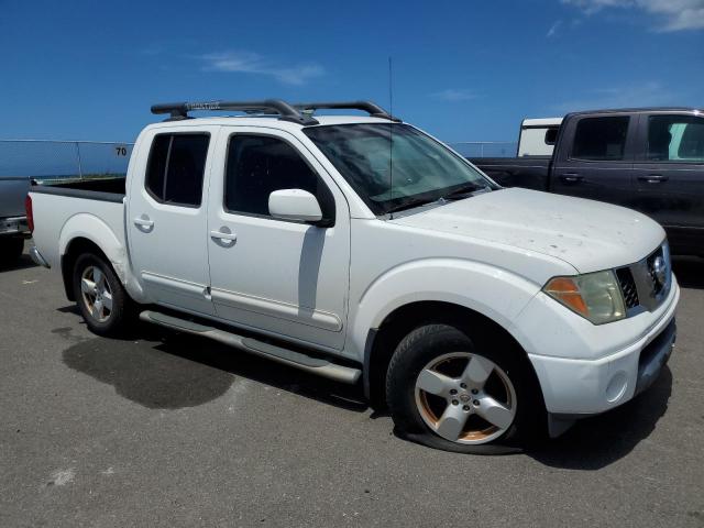 Nissan Frontier Crew Cab Le Image 3